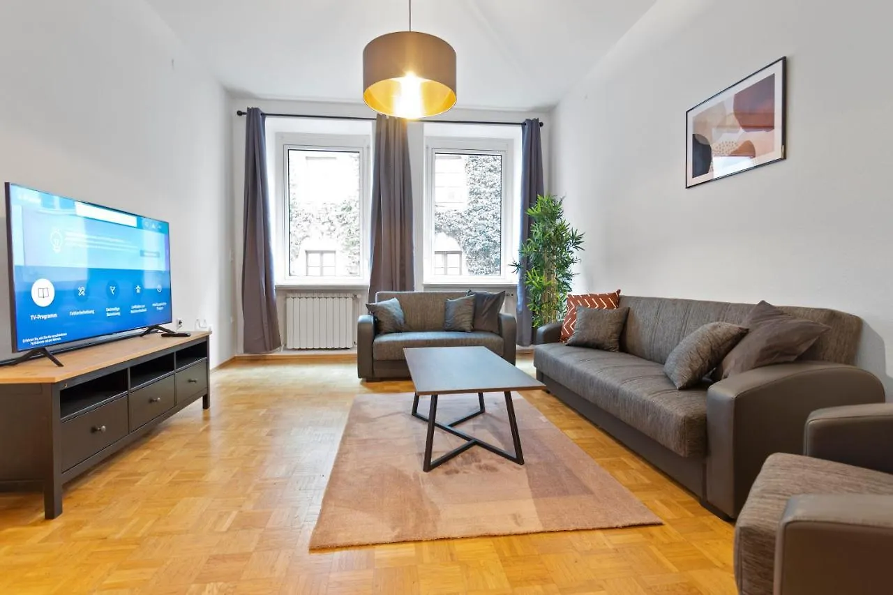 Flatista Homes - Old Town Munich